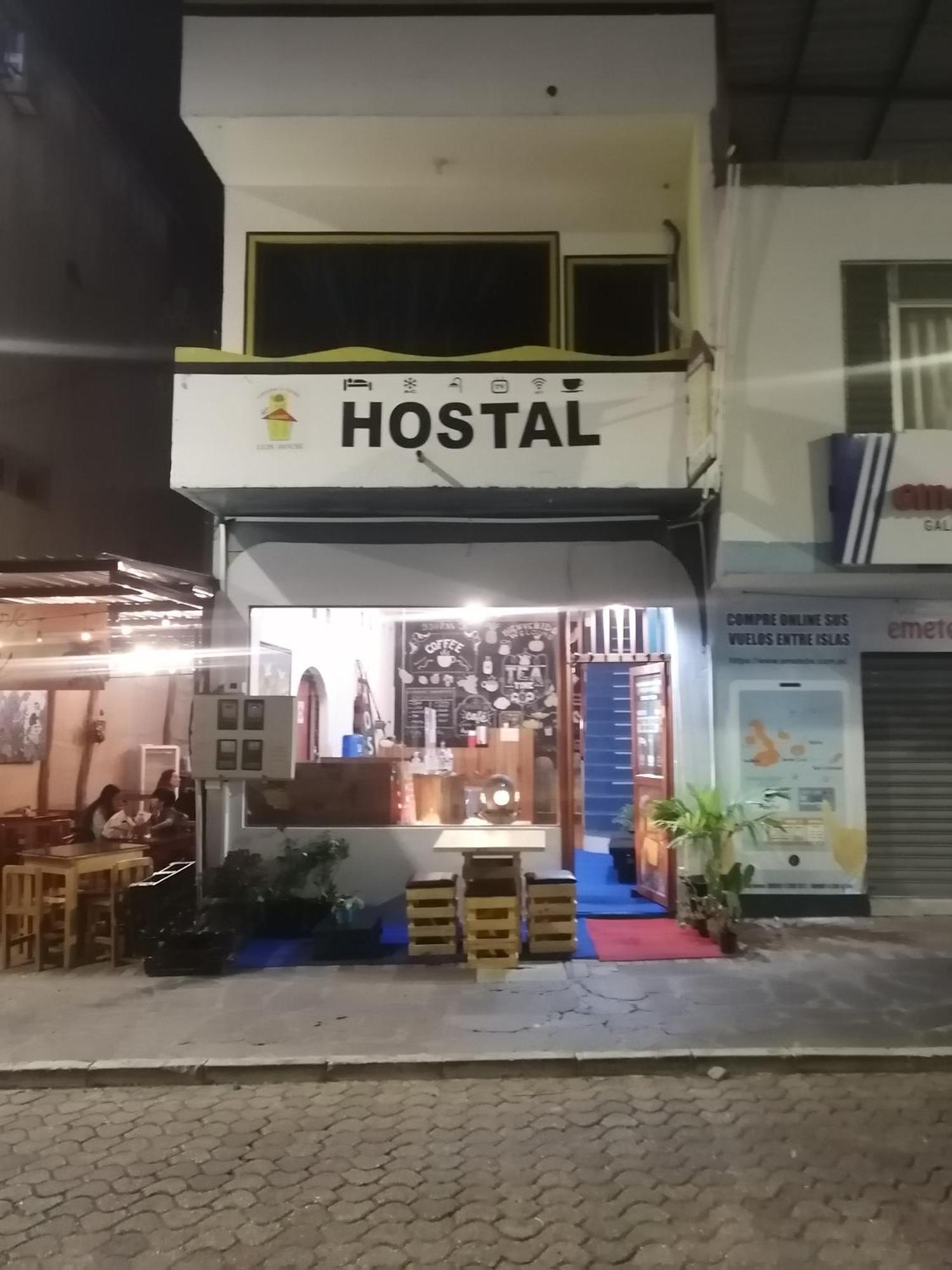 Hostal La Casa De Luis Puerto Baquerizo Moreno Eksteriør bilde