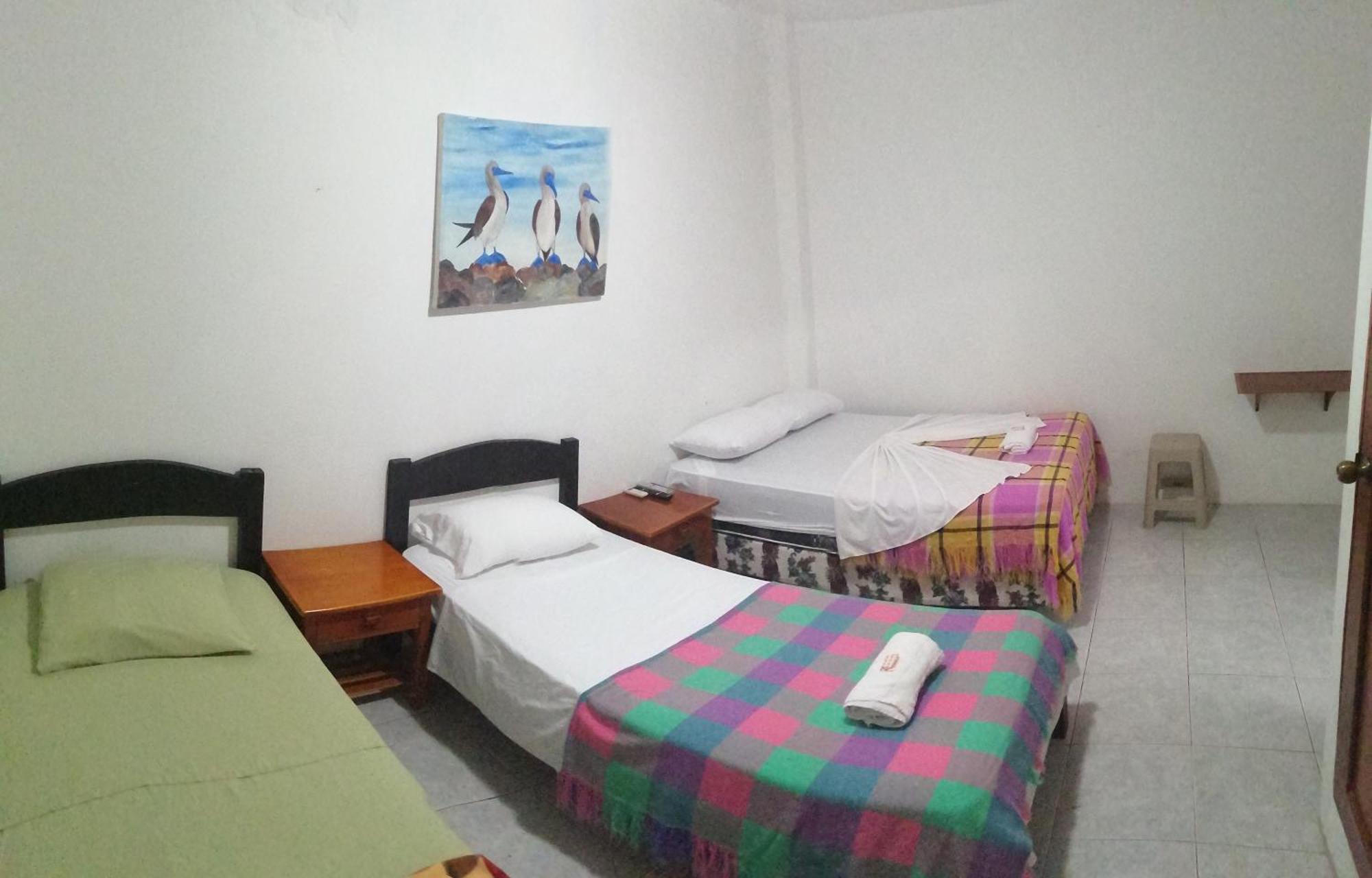 Hostal La Casa De Luis Puerto Baquerizo Moreno Eksteriør bilde