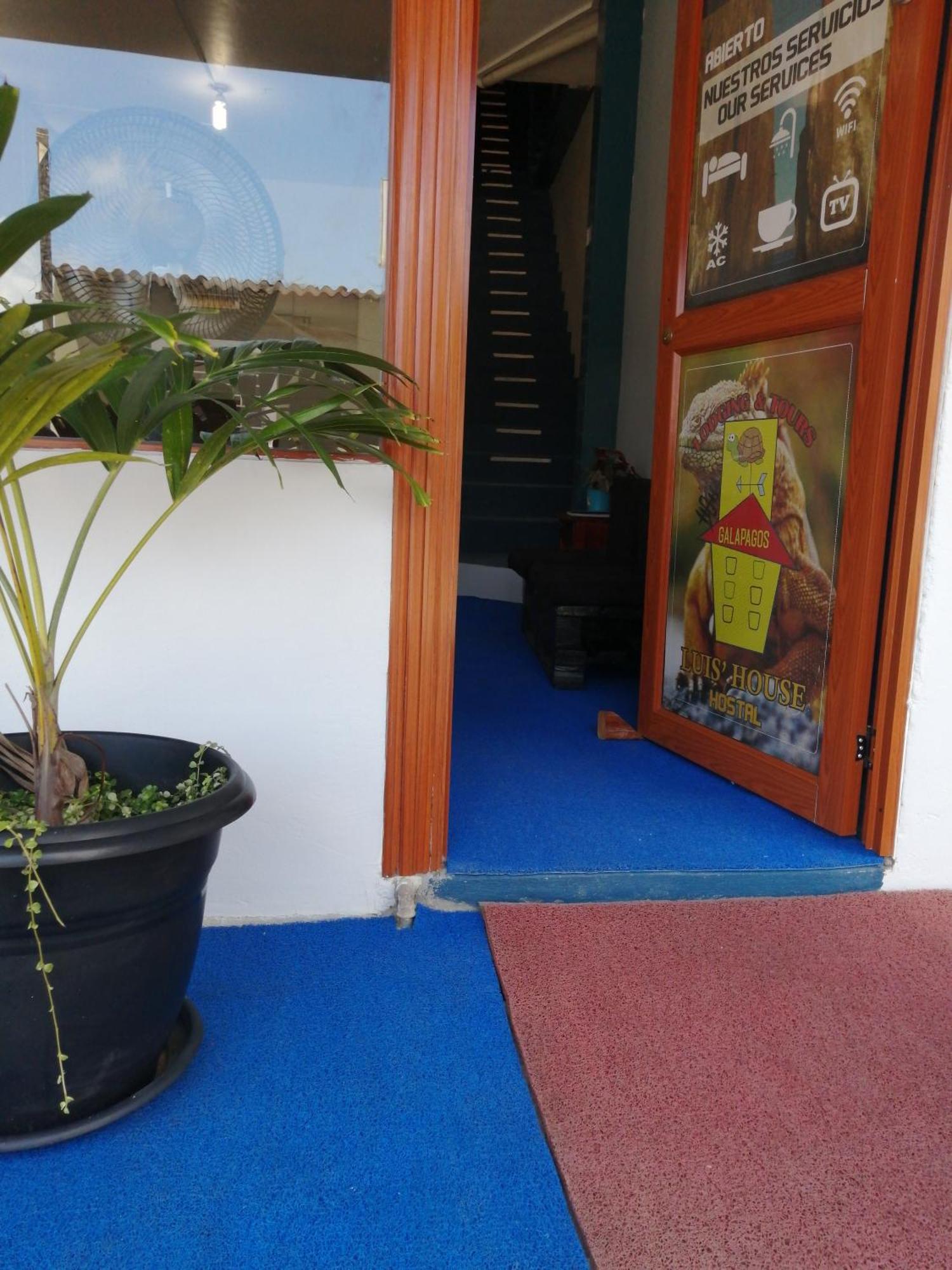Hostal La Casa De Luis Puerto Baquerizo Moreno Eksteriør bilde