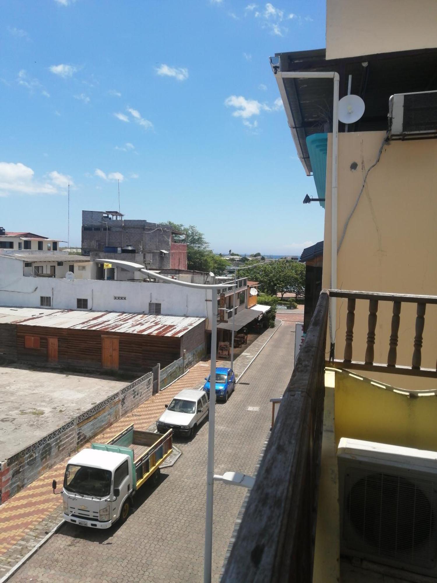 Hostal La Casa De Luis Puerto Baquerizo Moreno Eksteriør bilde