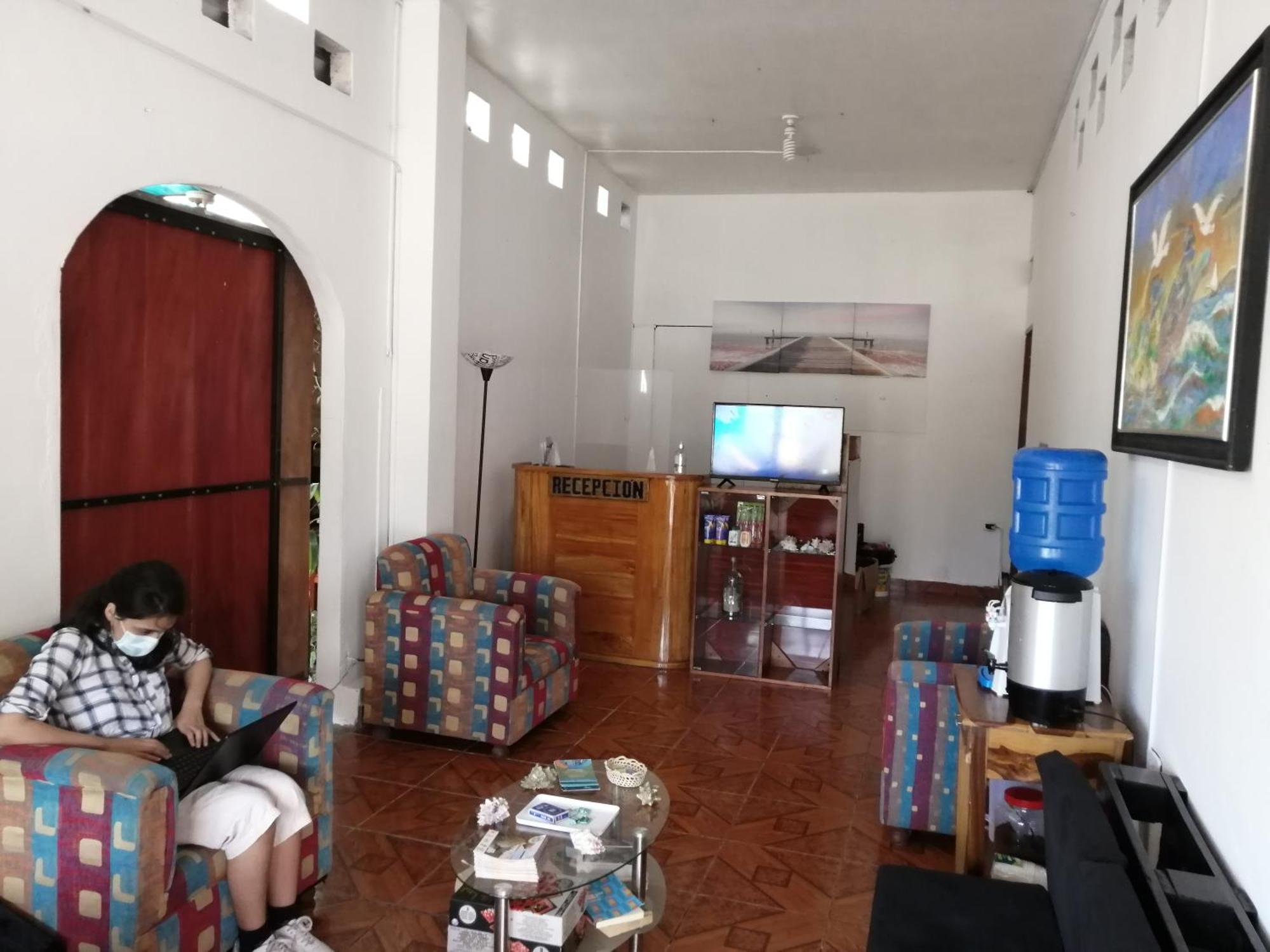 Hostal La Casa De Luis Puerto Baquerizo Moreno Eksteriør bilde